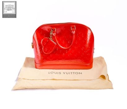 LOUIS VUITTON — Vers 2009

Sac « Alma »,...