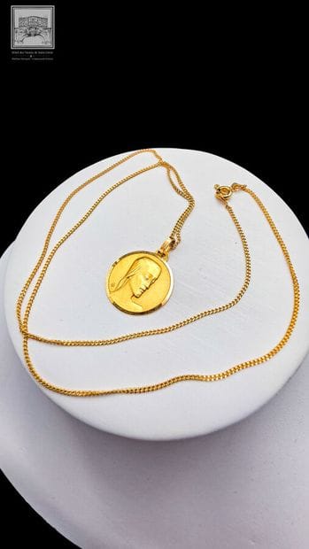 18K yellow gold baptismal medal, 750/°°°,...