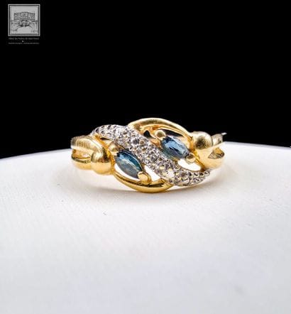 Bague
Or jaune 18K 750/°°°
Sertie 2 petits...