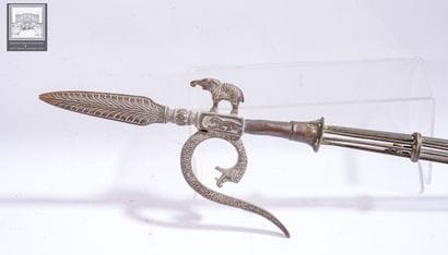 Inde (?) 
Canne à éléphant
Bronze à patine...