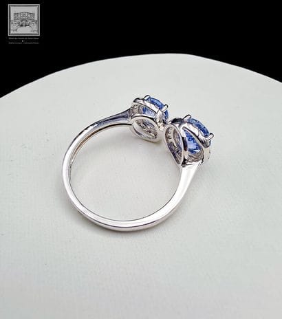 Toi et Moi ring in 750°/.(18K) white gold...