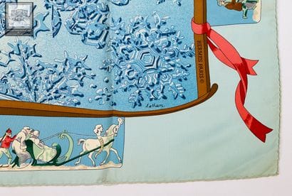 HERMÈS Paris 
Carré en twill de soie titré...