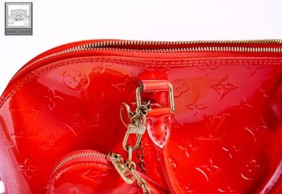 LOUIS VUITTON — Vers 2009

Sac « Alma »,...