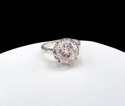 Solitary Diamond Ring 
800/°°° platinum or...