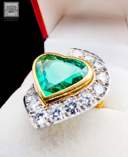 Cocktail ring in 18K yellow and white gold...