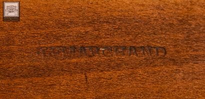 Paire de fauteuils en bois 
Estampillée Louis-Edouard...