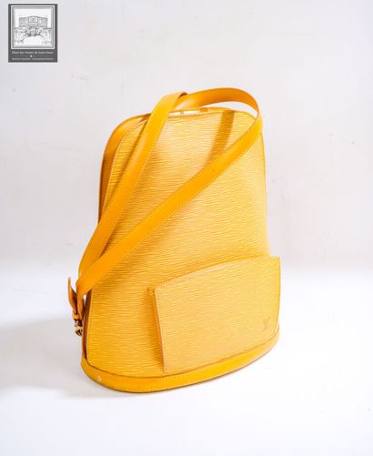 LOUIS VUITTON
Sac à dos modèle 