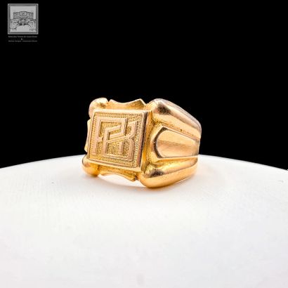 Signet ring (TDD 62) and two wedding bands...