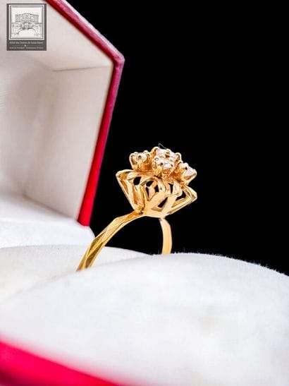 Bague en or jaune 18K 750°°°
Poinçon tête...