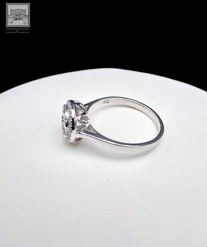 Round ring in 750° white gold (18K, 2.80...