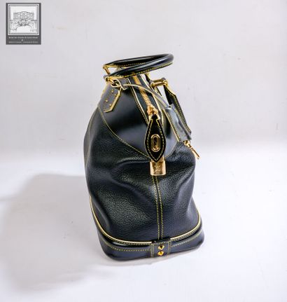 LOUIS VUITTON.
SAC à main modèle Lockit 
Cuir...
