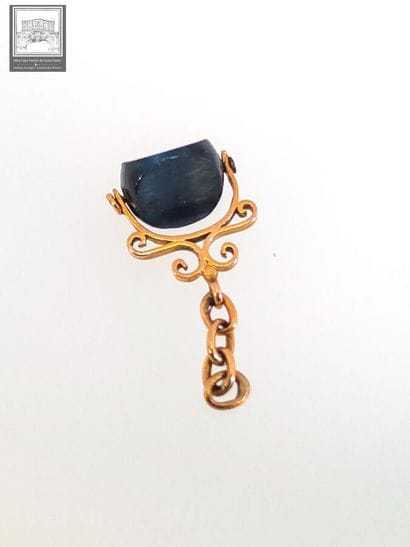 Pendentif en or 18K 750/°°°
Poinçon tête...