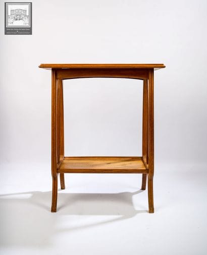 Louis MAJORELLE (1859-1926)
Table d'appoint...