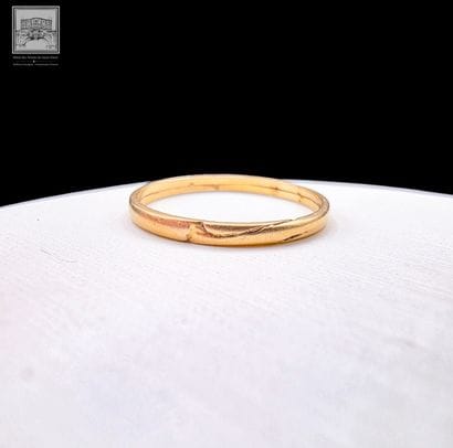 Anneau en or jaune 18K 750/°°°
Poids : 1.27...