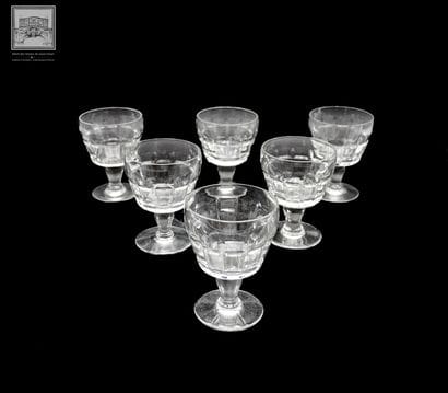 BACCARAT - Modèle Marignane 
Partie de service...