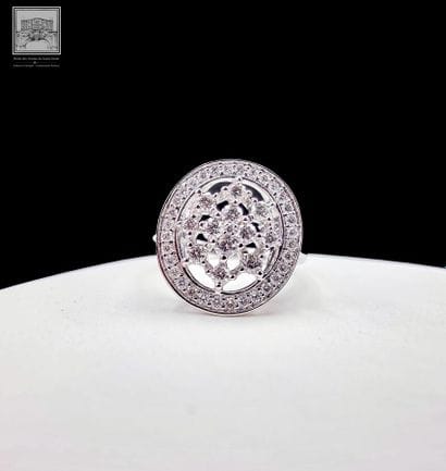 Bague Ajourée en or blanc 750°/.(18K) 4g...
