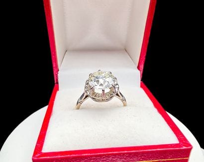 Solitary Diamond Ring 
800/°°° platinum or...