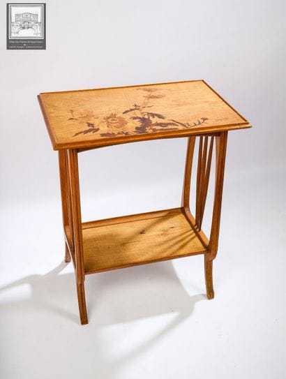Louis MAJORELLE (1859-1926)
Table d'appoint...