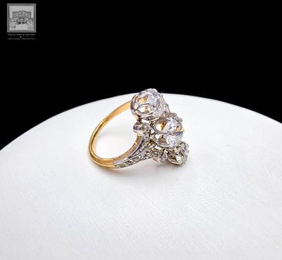 Bague type belle époque
Or jaune et gris...