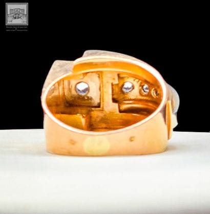 Bague Tank Art Déco en or jaune et gris 750/°°°...