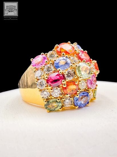 Stunning 750°/ (18K) yellow gold 