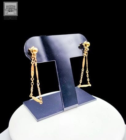 Paire de pendants d'oreilles
Or jaune 18K...