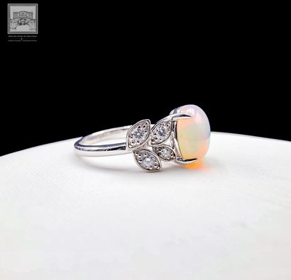 Bague de style Art Déco en or 750°/.(18K)...