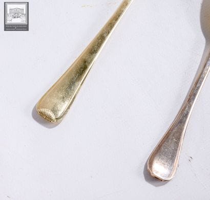 Ensemble de 11 cuillères à glace, en argent...