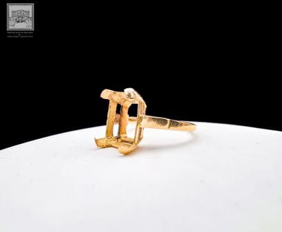 Monture de bague
 en or jaune 18K 750/°°°
P....