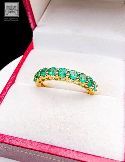 750°/ (18K) yellow gold half-eternity ring,...