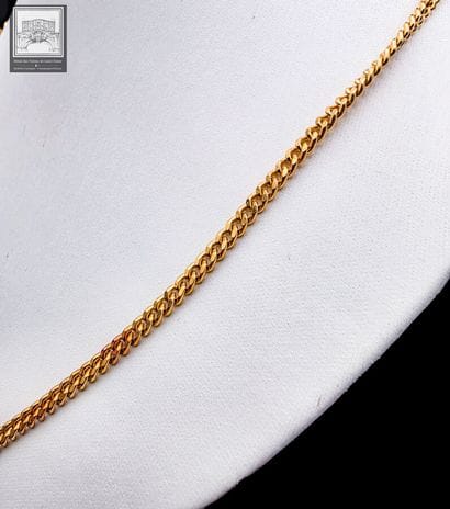 Collier en or jaune 18K 750/°°°
Poinçon tête...