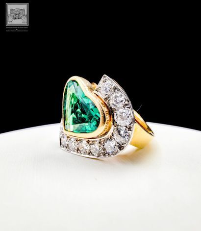 Cocktail ring in 18K yellow and white gold...