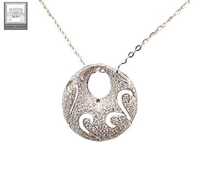 Très beau collier en or blanc 750°/.(18K)...