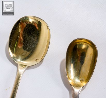 Ensemble de 11 cuillères à glace, en argent...