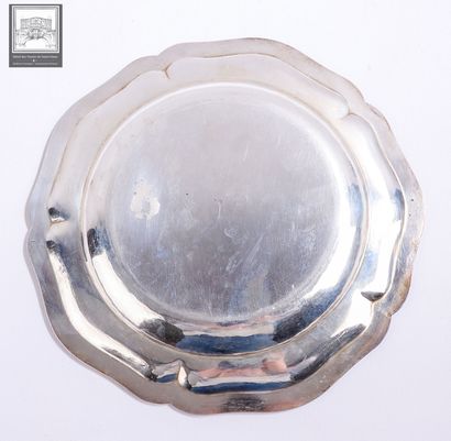 Plat en argent 
Poinçon Minerve 1er titre...