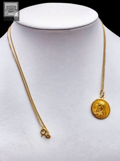 Collier + pendentif en or jaune 18K 750/°°°...