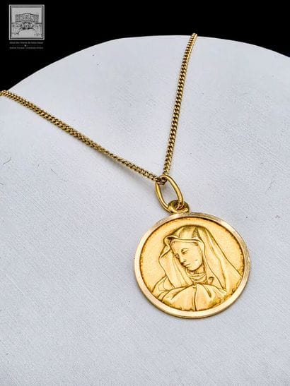 Collier + pendentif en or jaune 18K 750/°°°...