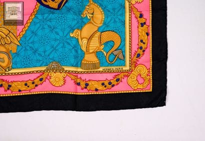 HERMÈS Paris 
Carré en twill de soie 
Annie...