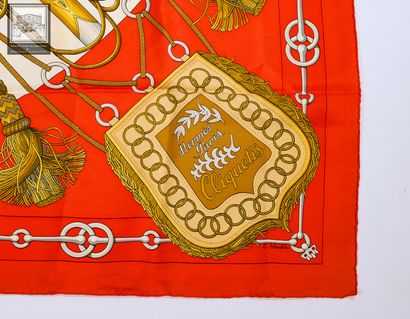 HERMÈS Paris 
Carré en twill de soie titré...