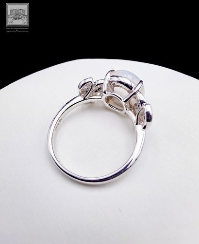 Bague de style Art Déco en or 750°/.(18K)...