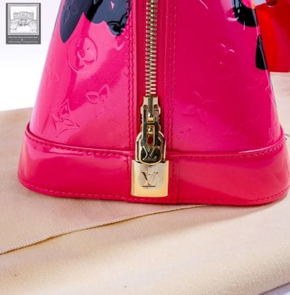 LOUIS VUITTON — Collection 2009
Édition limitée...