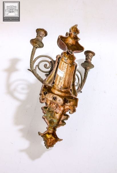 Applique en bronze de style Louis XVI à trois...