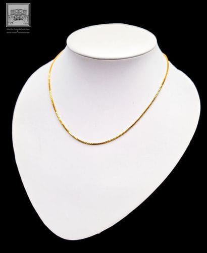 Chaîne en or jaune 18k 750/°°°
Poids : 5.42g
Usure...