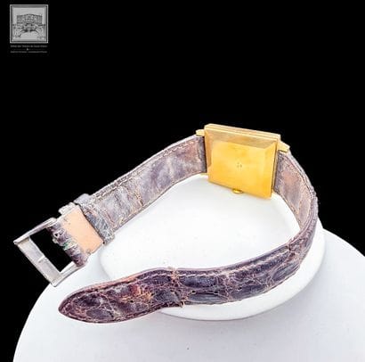 TISSOT, Montre bracelet d'homme
Or jaune...