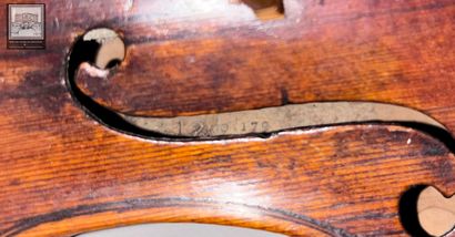 Violon d'étude en bois naturel
Porte une...