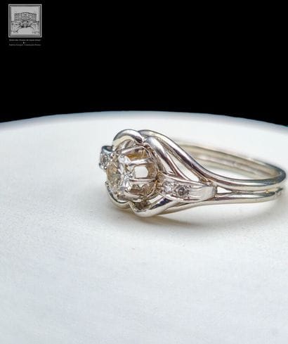 Ring in 18K white gold 750/°°° with eagle...
