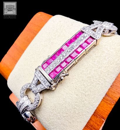 Art Deco-style hinged bracelet in 18K white...