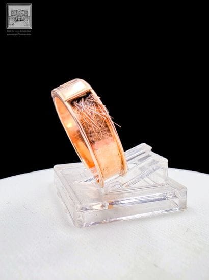 Bague en or 18K 750/°°°
Poinçon tête de cheval...