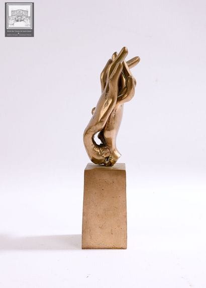 Yves Lohé (né en 1947)
Mains entrelacées
Sculpture,...