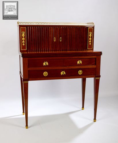 CHARLES TOPINO (vers 1742-1803)
Maître ébéniste...